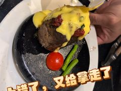 瀑布芝士菲力厚牛排伊比利亚火腿-西堤厚牛排(国瑞店)