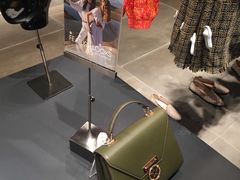 -URBAN REVIVO(深圳华润万象天地店)