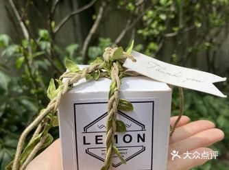 分享一款小巧别致的喜糖盒/适合户外婚礼哦
