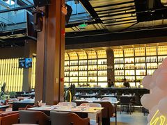 -洛缦音乐餐厅(工业展览馆万象城店)