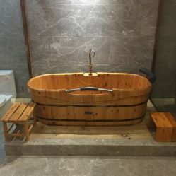 -苑苑vbeauty科技美容SPA