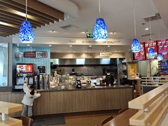 -The Habit Burger Grill 哈比特汉堡(世博店)