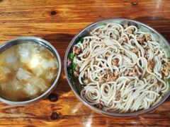 -正宗杨记普洱酸醋米线(总店)