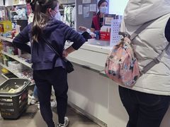 -唯品会(北京国瑞城店)