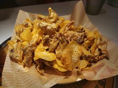 咸蛋黄鱼皮土豆片-七八冷面·朝鲜米酒屋(南京东路悦荟店)