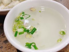 -周家大连水饺(美专校街店)