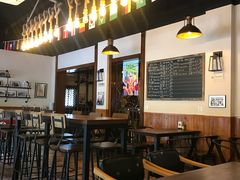 大堂-麦落精酿啤酒餐吧(先农大院店)