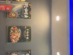-老街烧烤大排档·地道湖北菜·龙虾馆(汉口火车站店)