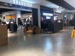 -ONLY(砂之船奥特莱斯店)