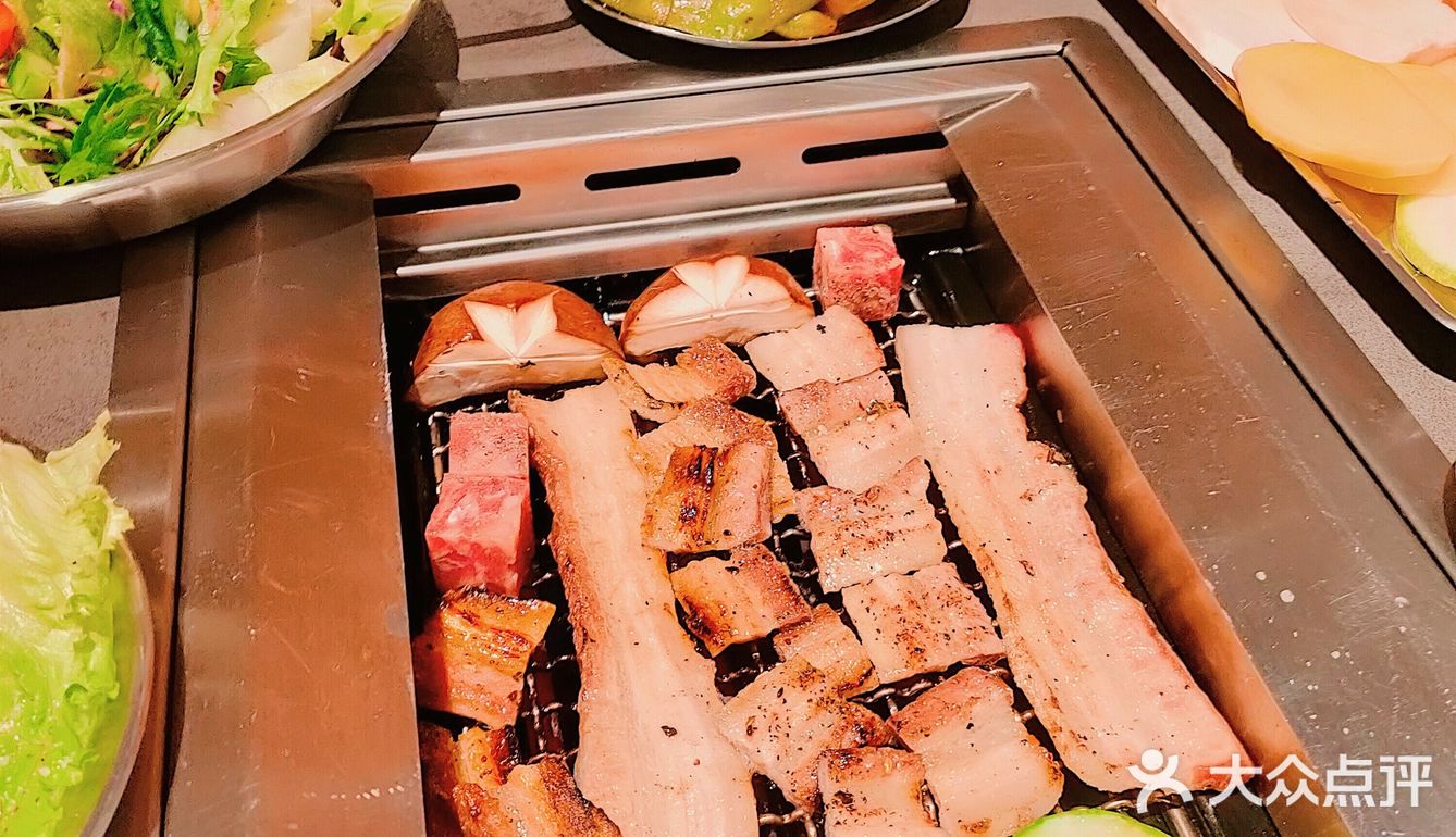 高颜值宝藏江景烤肉店｜重庆烤肉公司好吃又出片！