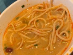 -亚龙湾希尔顿自助餐厅·海鲜·烧烤·沙滩BBQ·现场乐队