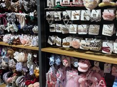 -九木杂物社(东方宝泰店)