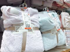 -优衣库(上海金桥国际商业广场店)