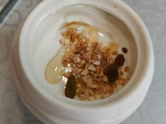 自制酸奶-汗腾格里·风味餐厅(新疆驻京办店)