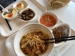 -浦东图书馆读者餐厅