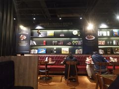 -拉亚汉堡经典餐厅(商城路店)
