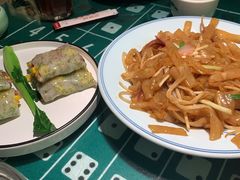 -粤港湾砂锅粥·宵夜(宝龙店)