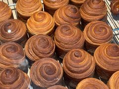 -VERIE BAKEHOUSE