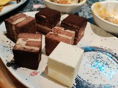 -阪尚皇·原切牛排·烤肉火锅自助(北京路店)