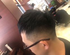 -尼特斯男士发型馆