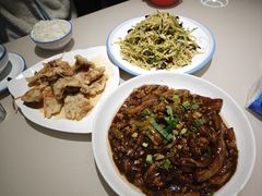 -老码头黑皮肘子锅包肉(赣水路店)