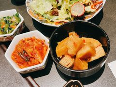 -铭牛烧肉·和牛海鲜自助(高新月牙湖店)