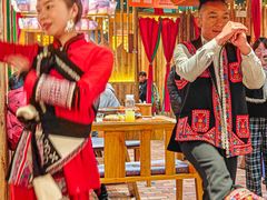 -老滇山寨•云南特色菜•地方菜•民族风情歌舞表演(金碧店)