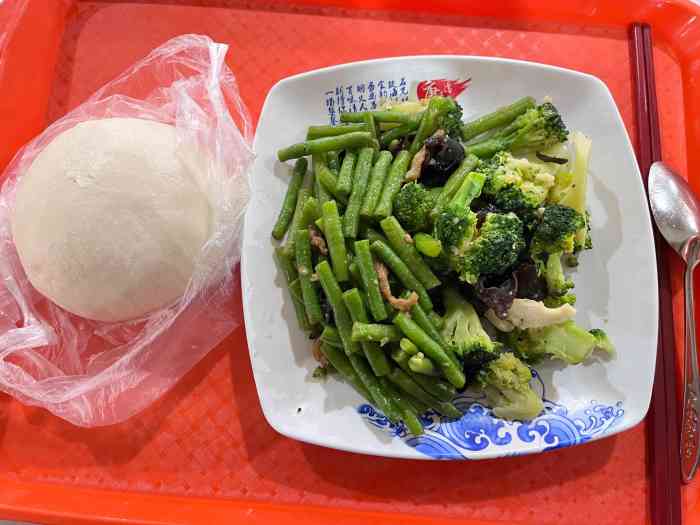 唐岛湾餐厅-"唐岛湾餐厅是离研究生宿舍最近的餐厅,吃饭.