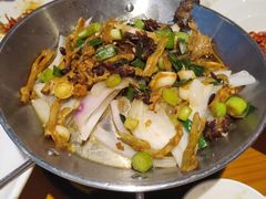 -莲餐厅·湖北菜·潜江小龙虾店(愚园路店)