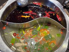 -重庆风光老灶火锅城(同德广场店)