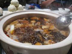 秘制野菌养生汤炖土鸡［小］-名善山珍·野生菌汤锅(文殊院店)