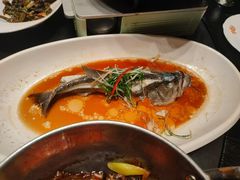 -忆江南·临江鱼馆