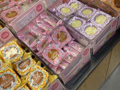 零售区-良品铺子(五角场万达店)