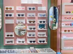 -GOOMI久米眼镜·蔡司·依视路·明月官方授权店(龙德紫金店)