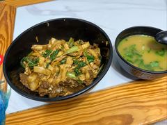 红烧牛肉刀削面-俊杰拉面馆
