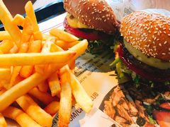 -The Habit Burger Grill 哈比特汉堡(复兴soho店)