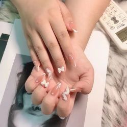 -桃子的美甲店