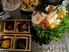 -湊湊火锅·茶憩(新中关购物中心店)