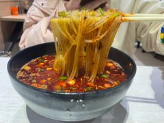 -牵人麻辣粉(粉巷店)