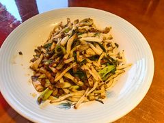 -魏铭鱼头捞饭(晋阳路店)