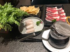 -煲宫猪肚鸡(昆山金鹰国际购物中心店)