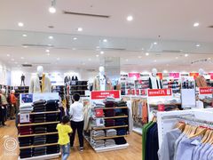 -优衣库(哈尔滨乐松广场店)