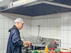 -江湖亮亮蒸虾大排档烤全羊清真(武汉总店)