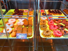 -Winchell's Donuts House