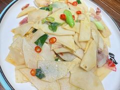 -民间瓦缸煨汤館(嵩山路店)