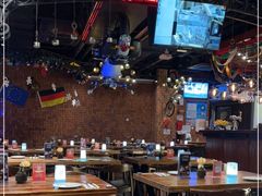 大堂-1886德国汽车餐厅(外滩十六铺码头店)