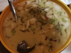 -严记小天府酸菜鱼(西四路店)