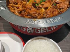 -胖哥俩肉蟹煲(石家庄长安万达店)
