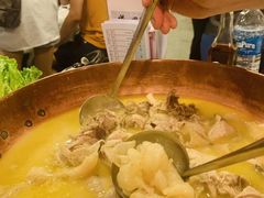 -鲜入围煮花胶鸡海鲜火锅