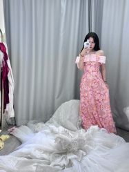 -愫·婚纱礼服馆(河东店)